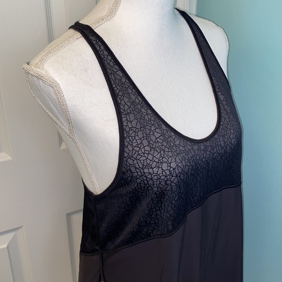 Lululemon Twist & Train Tank Top - Picture 4 of 12